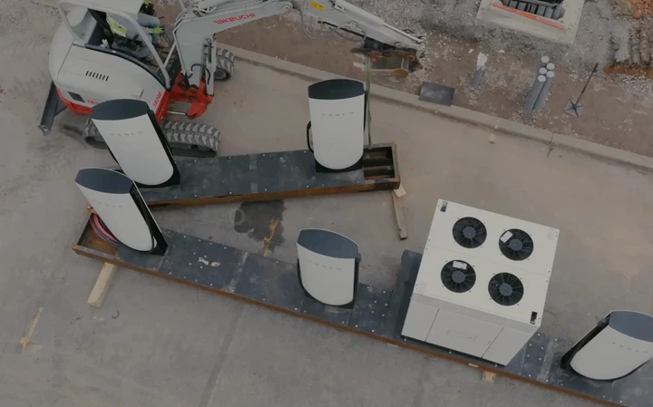 Tesla: i Supercharger 