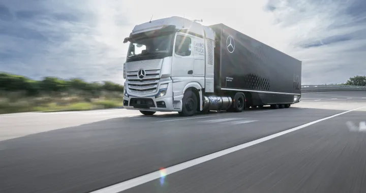 Daimler Truck spinge due volte sull'idrogeno