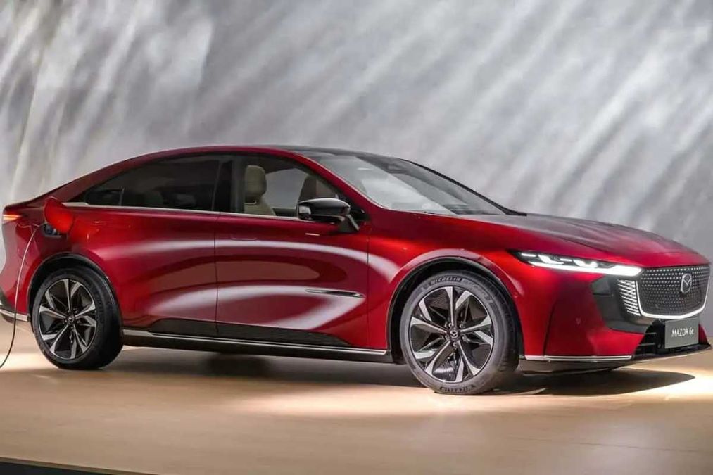 Anteprima: Nuova Mazda 6e, con la batteria più grande l’autonomia arriva a 560 km