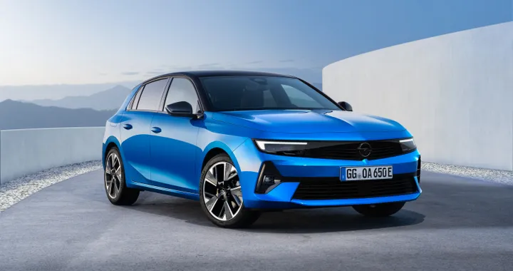 Opel Astra, partono gli ordini in Italia della versione elettrica