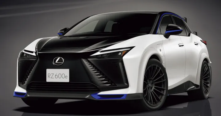 Nuova Lexus RZ 600e "F SPORT Performance", il SUV elettrico diventa ancora più sportivo