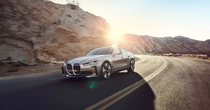 BMW i4, l'elettrica è pronta al debutto: sarà svelata domani 17 marzo