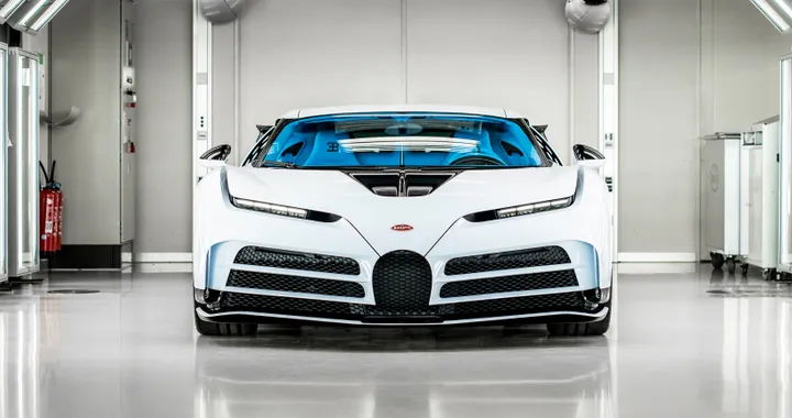 Bugatti Centodieci, consegnato l'ultimo esemplare della supercar
