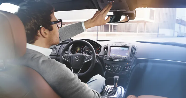Opel: dal 2020 addio a OnStar, arrivano i servizi Opel Connect