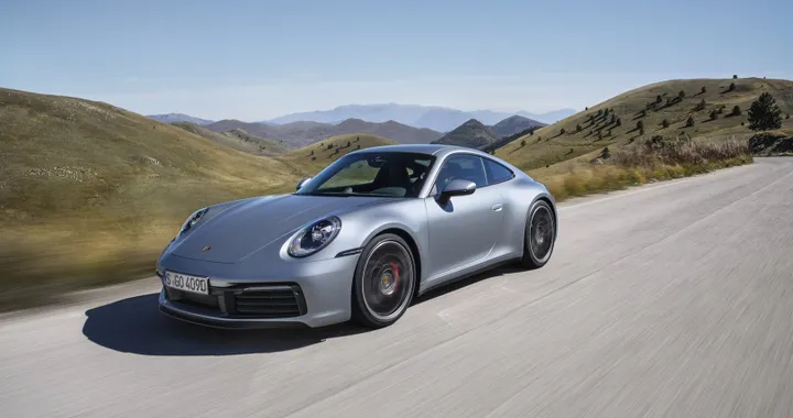 Porsche 911, la nuova 992 svelata a Los Angeles
