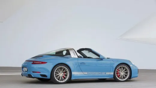 Una 911 Targa 4S Exclusive Design Edition al GP auto d'epoca