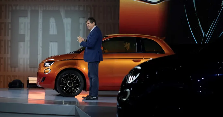 Fiat porta la 500 elettrica negli Stati Uniti. Debutto nel 2024