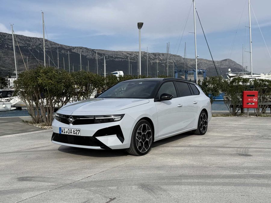 Opel Astra 2026: tradizione perfezionata - Video