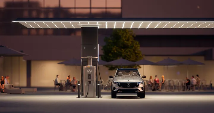 Mercedes realizzerà una sua rete di ricarica. Si parte dal Nord America