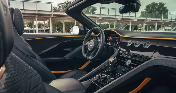 Bentley presenta le nuove opzioni in tweed