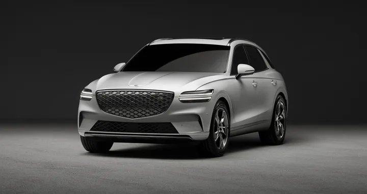 Genesis GV70, il SUV diventa elettrico. Solo con doppio motore e la trazione integrale