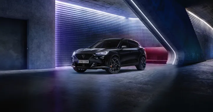 Cupra Formentor VZ5 Bat ufficiale, 500 esemplari ancor più cattivi