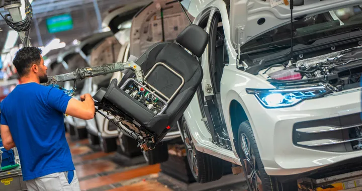 Colloqui costruttivi tra Volkswagen e i sindacati. Si continua a trattare
