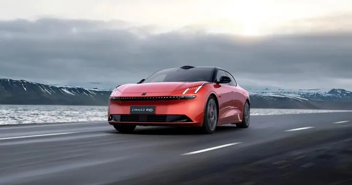 Lynk &amp; Co: debutta in Cina Z10, la sua prima elettrica. Prezzi