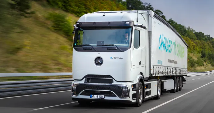 Mercedes eActros 600, debutta il nuovo camion elettrico con 500 km di autonomia