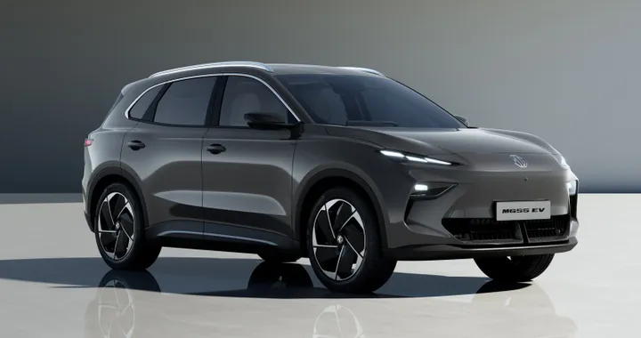 MGS5 EV pronto alla sfida del mercato italiano. Ecco quanto costa il SUV elettrico