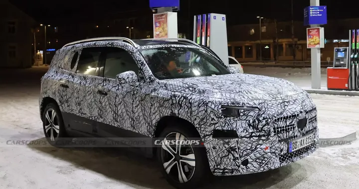 Mercedes GLB, la nuova generazione è già su strada per i test. Foto spia