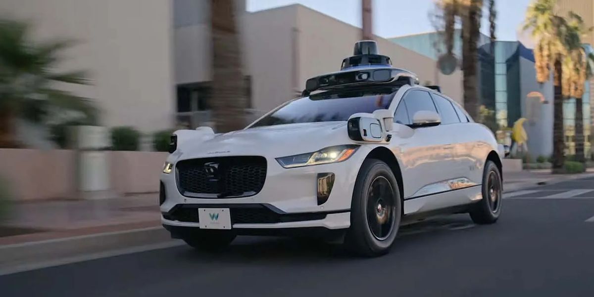 Robotaxi di Waymo in strada a Monaco, test di guida autonoma in Germania