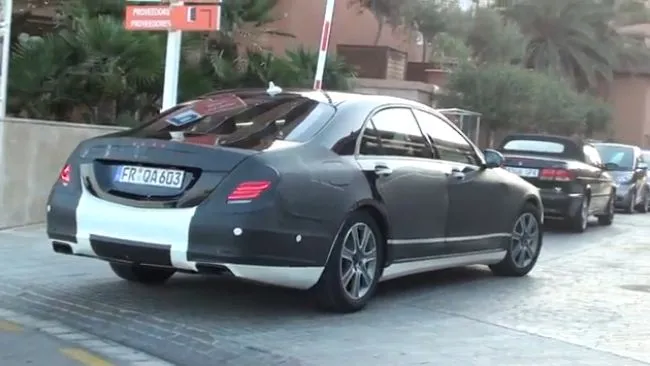 Foto spia: la prossima generazione di Mercedes S-Class?
