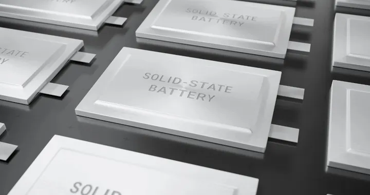 La corsa alle batterie allo stato solido. La sfida di BMW, Mercedes e Stellantis