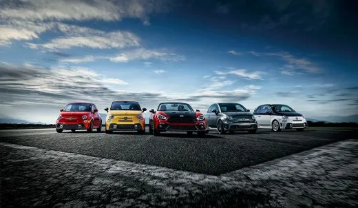 Abarth: gamma completa al Salone di Parigi