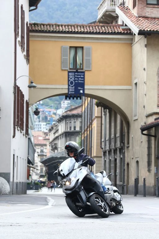 ingrandisci immagine