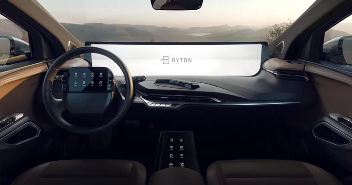 Byton M-Byte al CES 2019: la versione di produzione ha ancora più display