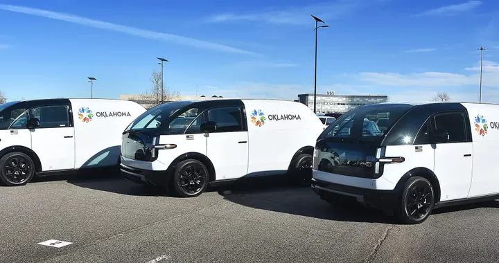 Canoo: la startup di veicoli elettrici dichiara bancarotta e cessa ogni attività