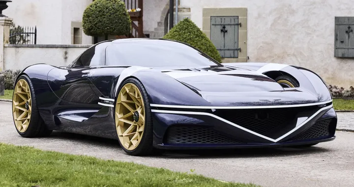 Genesis X Gran Berlinetta Tribute, omaggio alla leggenda delle corse Jacky Ickx