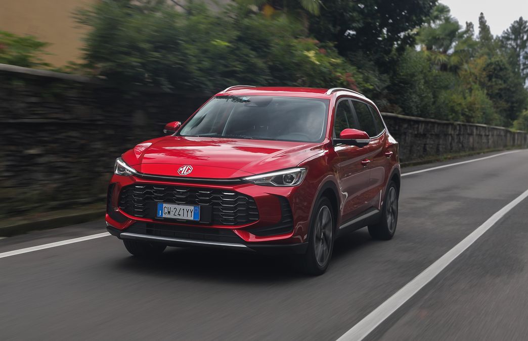 Offerta nuova MG ZS benzina: rate da 89 euro con finanziamento