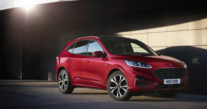 Ford Kuga 2019: il SUV si rinnova con tre ibridi e tecnologia al top