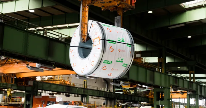 Volkswagen e Salzgitter, intesa per fornitura acciaio a basse emissioni di CO2