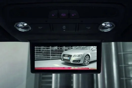 Audi: sulla R8 e-tron arriverà il retrovisore digitale