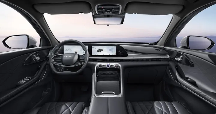 Omoda 9, interni e bagagliaio del nuovo SUV super ibrido
