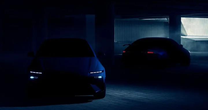Hyundai IONIQ 6 N: le prime foto della nuova berlina elettrica ad alte prestazioni