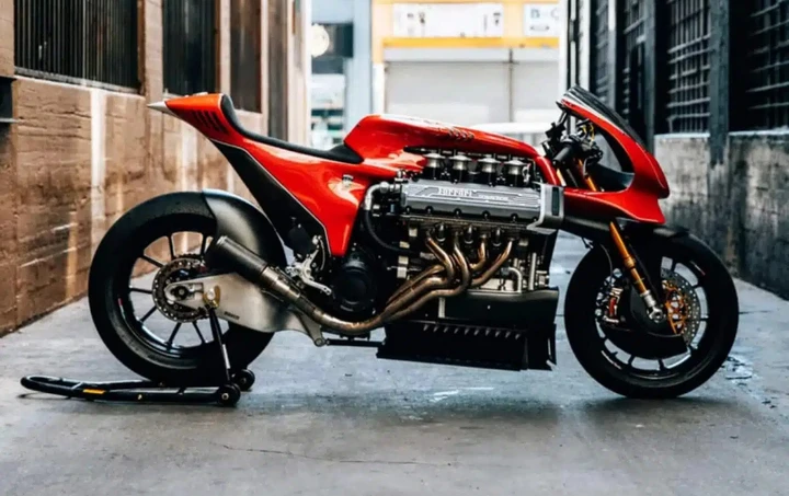 HF355: la moto con il V8 Ferrari venduta a oltre mezzo milione di dollari