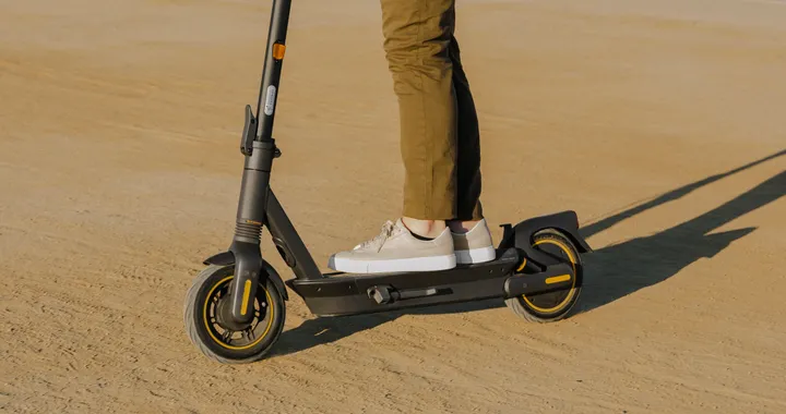 Segway-Ninebot, al MWC 2023 presenta nuovi monopattini e uno scooter elettrico