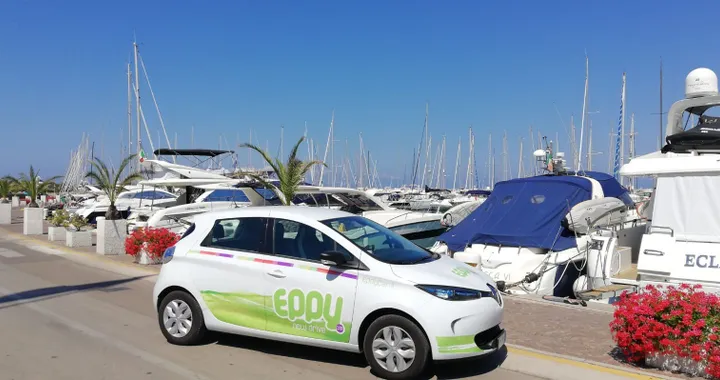 EPPY: il car sharing estivo fa tappa in Toscana con Renault Zoe