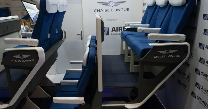 Aerei, in futuro viaggeremo su sedili a &quot;castello&quot;? Test in corso con Airbus