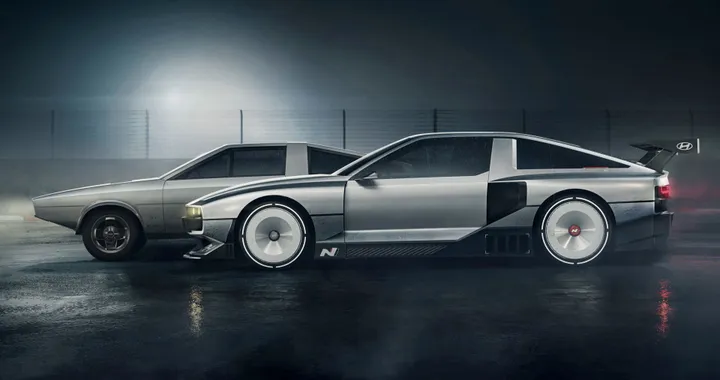 Hyundai N Vision 74 ufficiale: mix di design retro-futuristico e tecnologia avanzata