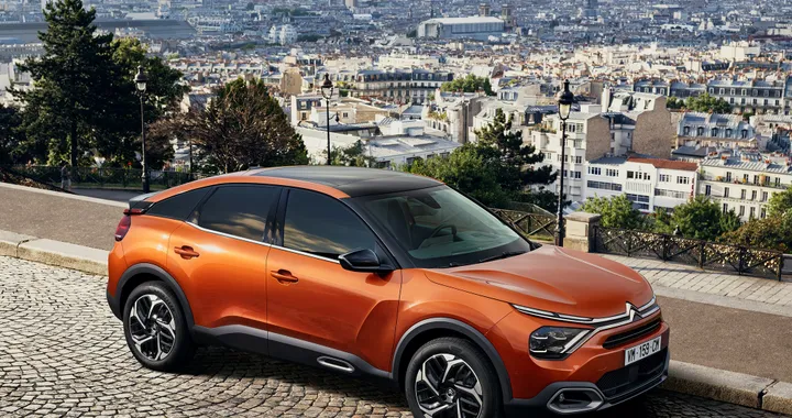 Citroen Ë-C4: la nuova elettrica si può ordinare | Prezzi italiani