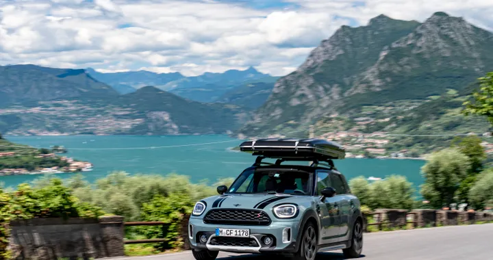 MINI Countryman: ecco la tenda da campeggio da tetto per chi ama l'avventura