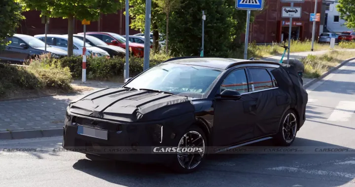 Kia K4 si fa wagon: la nuova versione avvistata in fase di test