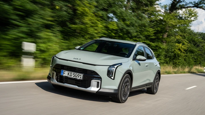 Nuova Kia XCeed, design rinnovato, tecnologia evoluta e motori mild hybrid