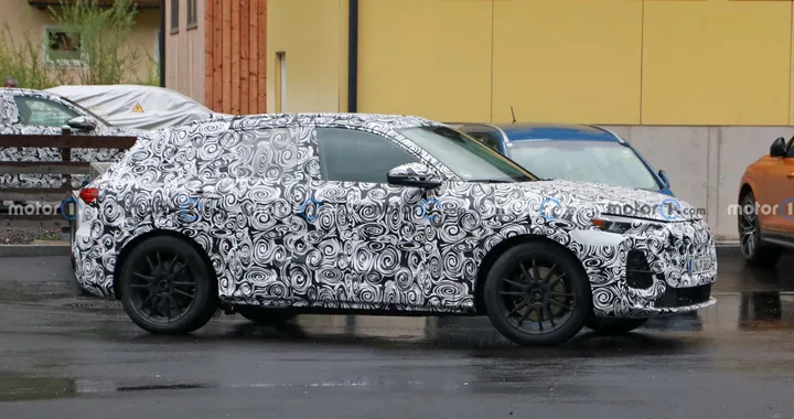 Audi SQ5 in nuove foto spia, interni inclusi
