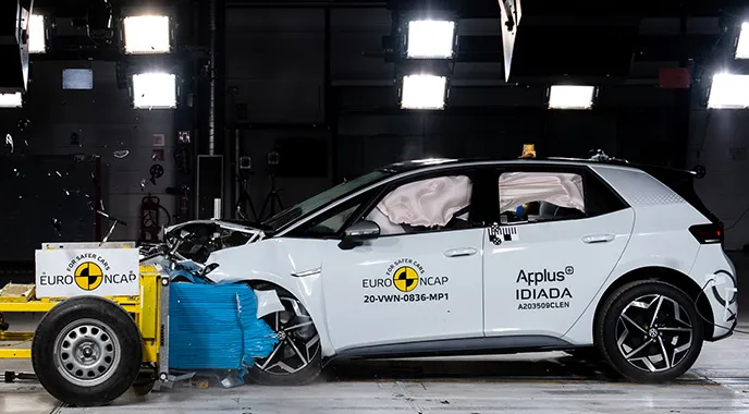 Volkswagen ID.3 supera a pieni voti il test Euro NCAP: 5 stelle