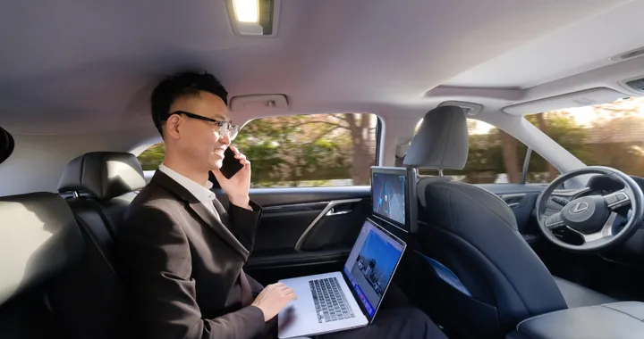 Baidu e Pony.ai possono testare i robotaxi senza conducente a Pechino