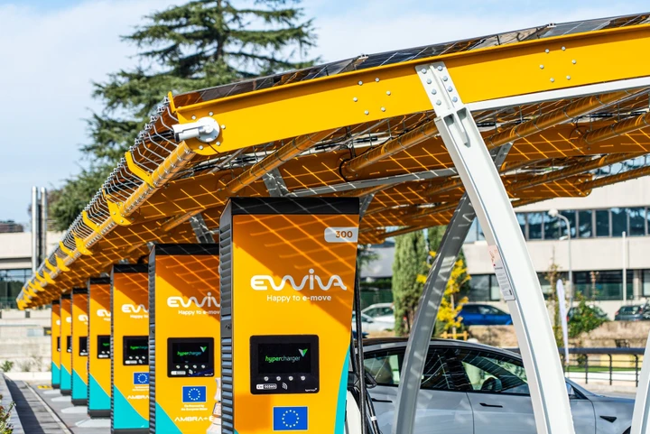 Ewiva porta la ricarica da 400 kW sull’Autostrada dei Fiori