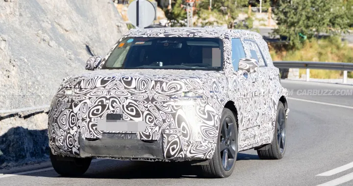 Defender Sport avvistato su strada: il "baby" Defender si prepara ad essere svelato nel 2026