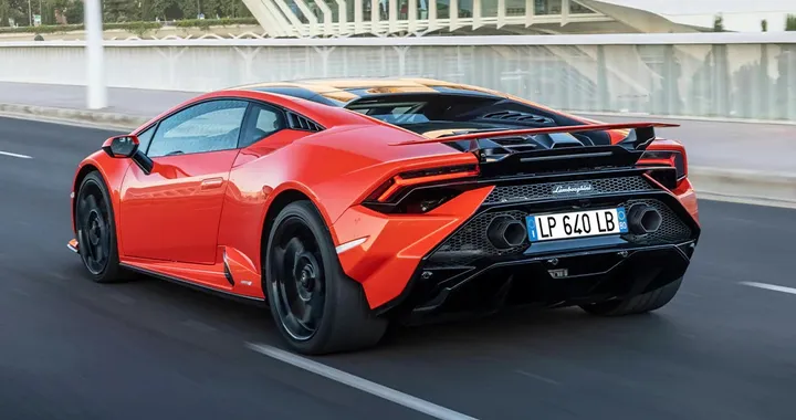 Lamborghini, l'erede della Huracán è quasi pronta. Foto spia